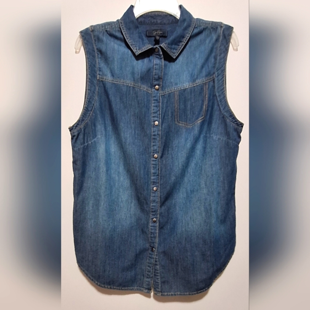 Jessica Simpson Blue Denim Sleeveless Button Down Shirt